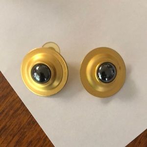 Martha Sturdy pierced earrings. Matte gold with grey Center. From the 80’s!